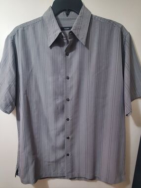 Alfani Men's Short Sleeve Button-Down Shirt in Light Gray Stripe